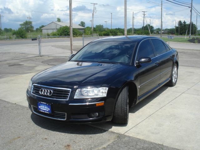 Audi A8 2005 photo 1