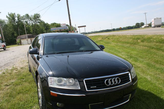 Audi A8 2005 photo 10