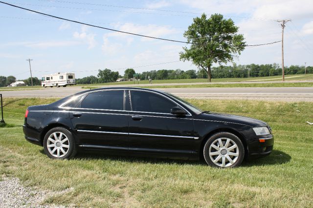 Audi A8 2005 photo 6