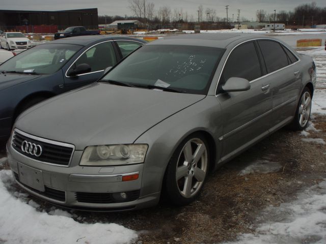 Audi A8 2005 photo 4