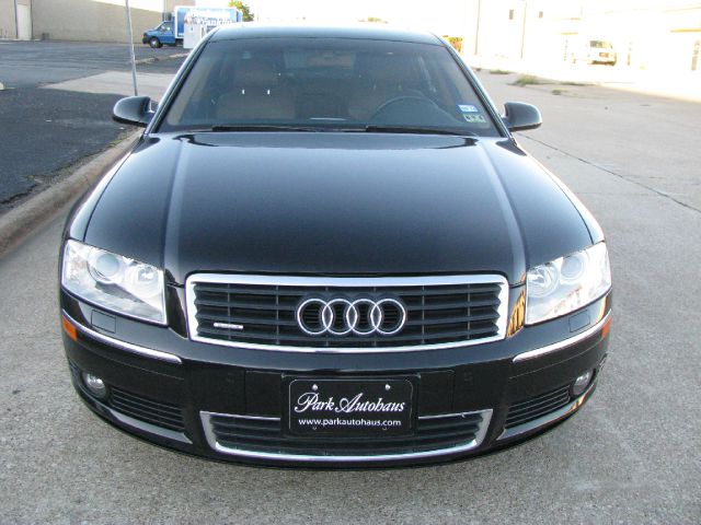 Audi A8 2005 photo 3