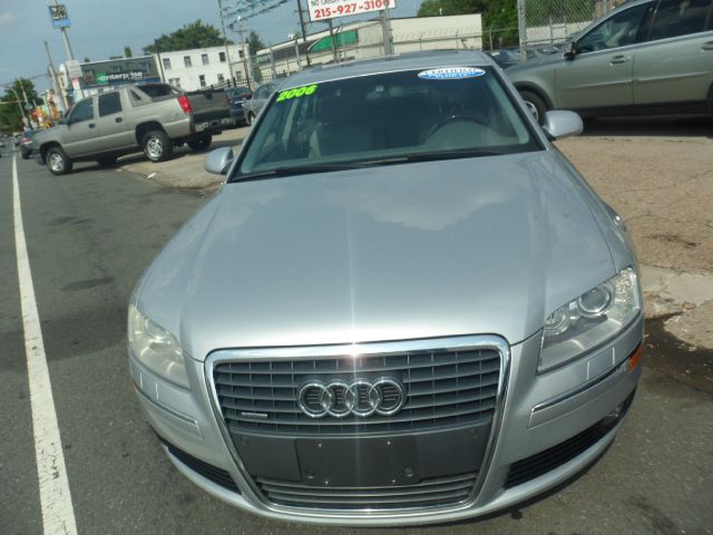 Audi A8 2006 photo 4