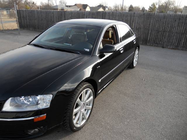 Audi A8 2006 photo 2