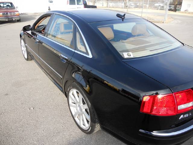 Audi A8 2006 photo 5