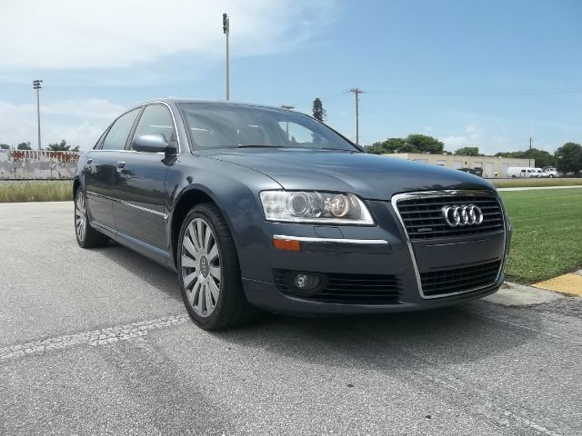 Audi A8 2007 photo 3