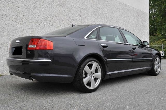 Audi A8 2007 photo 4