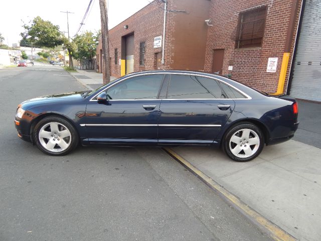 Audi A8 2007 photo 1