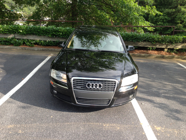 Audi A8 2007 photo 2