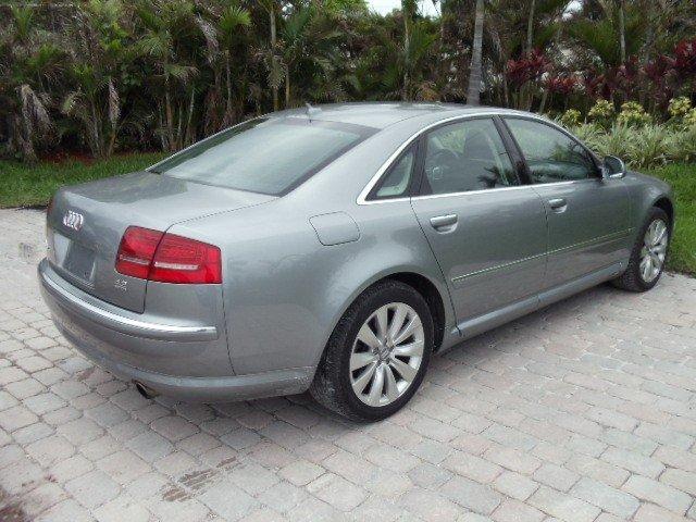 Audi A8 2008 photo 3