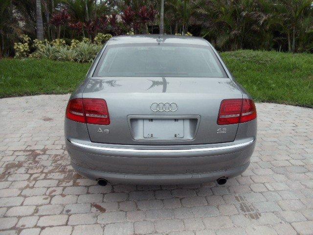 Audi A8 2008 photo 4