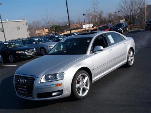 Audi A8 2009 photo 2