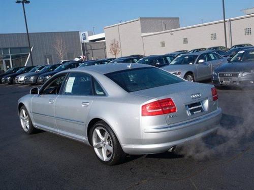 Audi A8 2009 photo 4