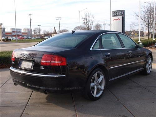 Audi A8 2009 photo 4