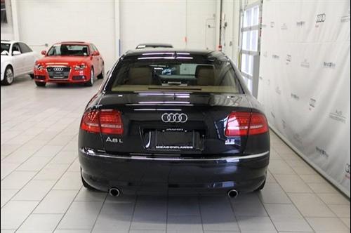 Audi A8 2009 photo 3