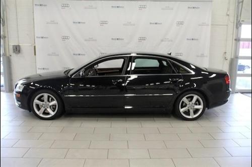 Audi A8 2009 photo 4