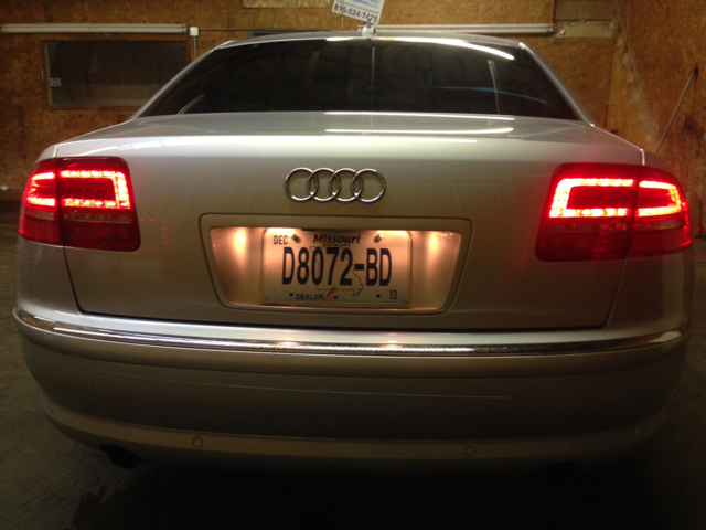 Audi A8 2009 photo 1