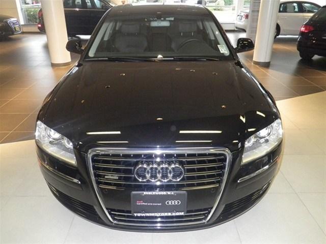 Audi A8 2009 photo 1