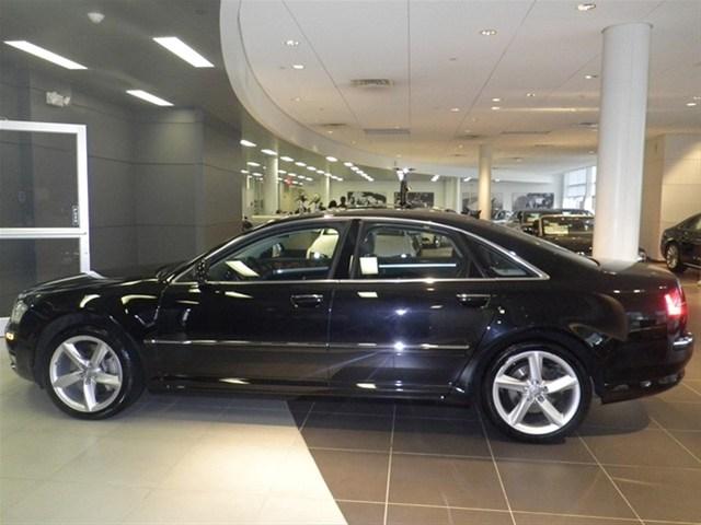 Audi A8 2009 photo 3