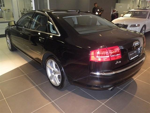 Audi A8 2009 photo 4