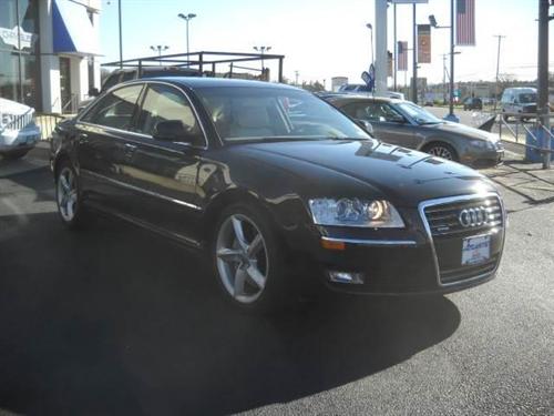 Audi A8 2009 photo 2