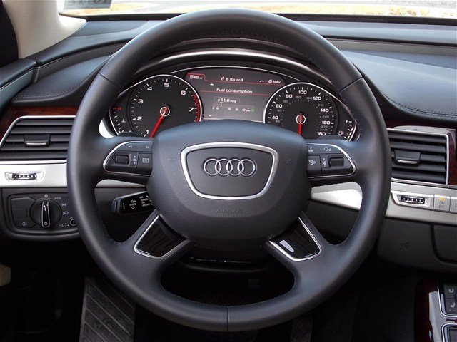 Audi A8 2013 photo 1