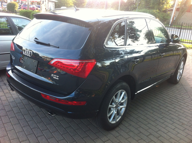 Audi Q5 2012 photo 2