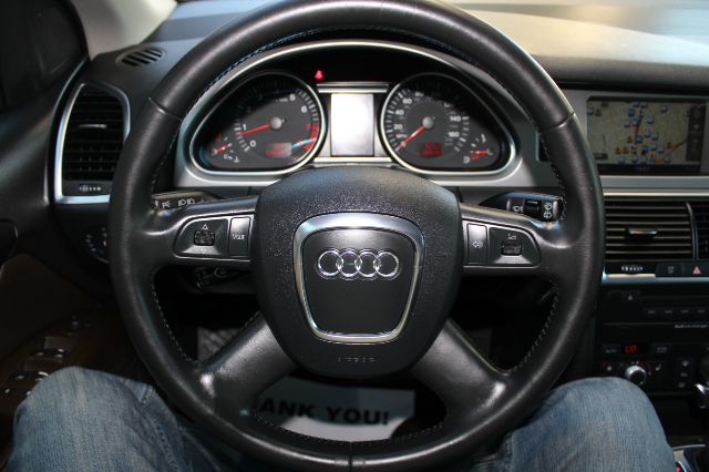 Audi Q7 2007 photo 11