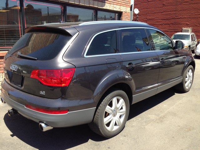 Audi Q7 2007 photo 16