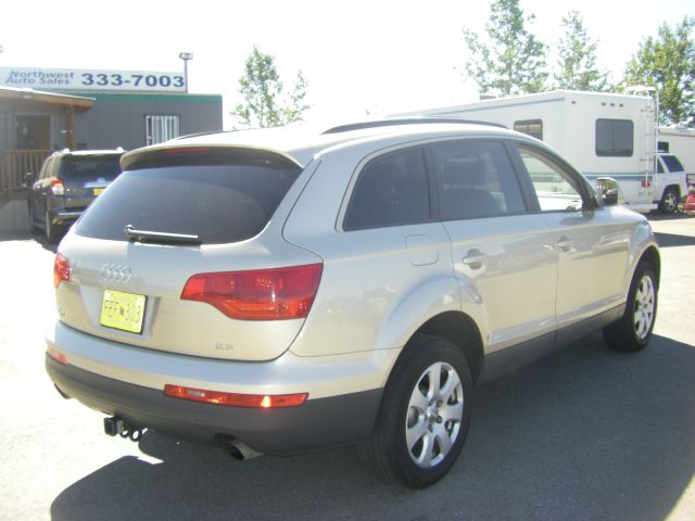 Audi Q7 RT/1 SUV