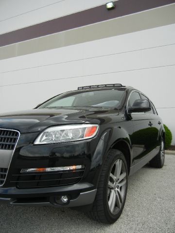 Audi Q7 2007 photo 12