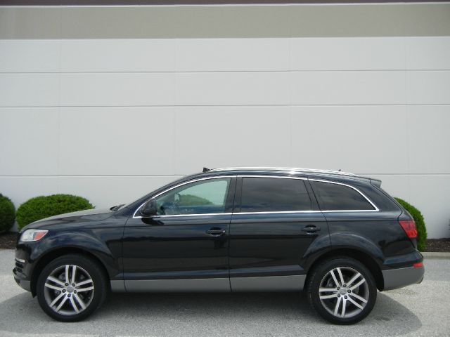 Audi Q7 2007 photo 29