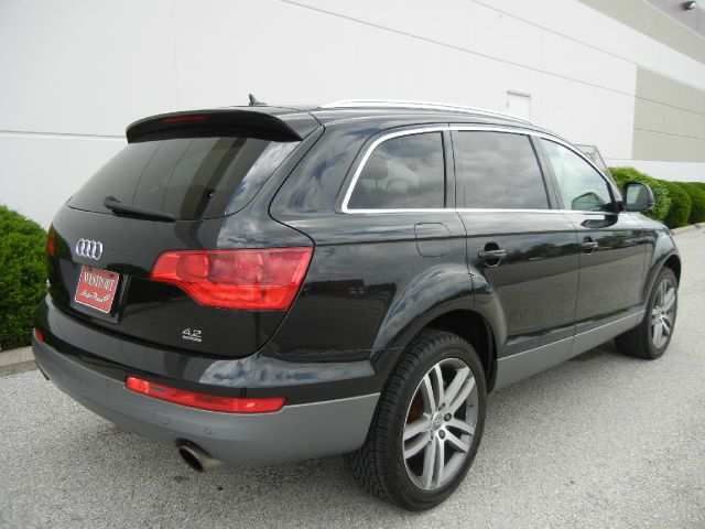 Audi Q7 2007 photo 4