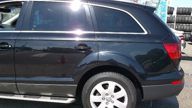 Audi Q7 2007 photo 18