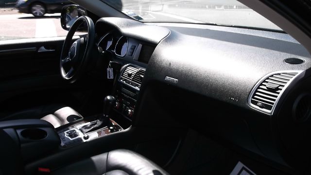 Audi Q7 2007 photo 31