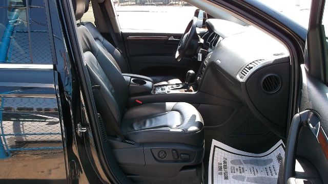 Audi Q7 2007 photo 32