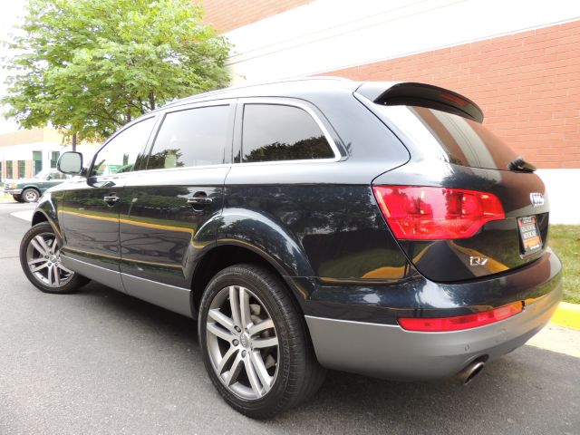 Audi Q7 2007 photo 2