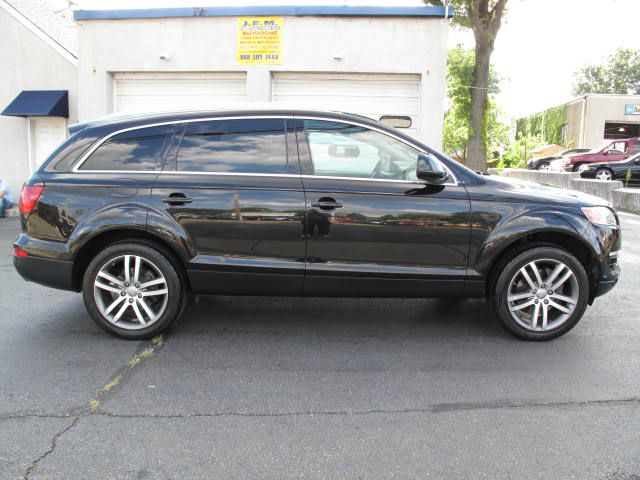 Audi Q7 2007 photo 2