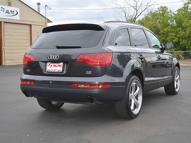 Audi Q7 2007 photo 10