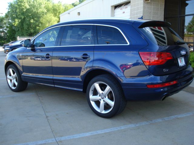 Audi Q7 2007 photo 12