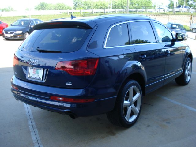 Audi Q7 2007 photo 2