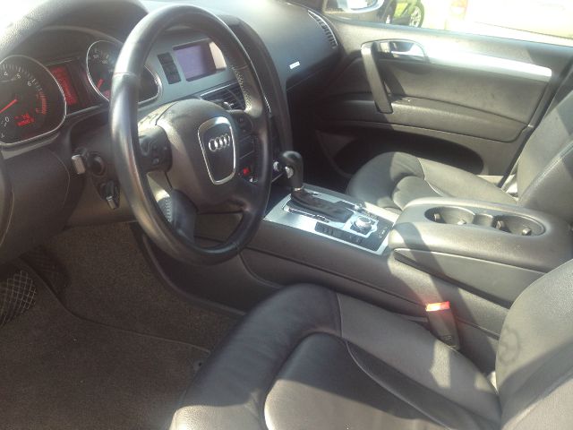 Audi Q7 2007 photo 0