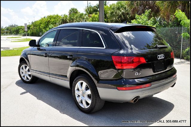 Audi Q7 2007 photo 1