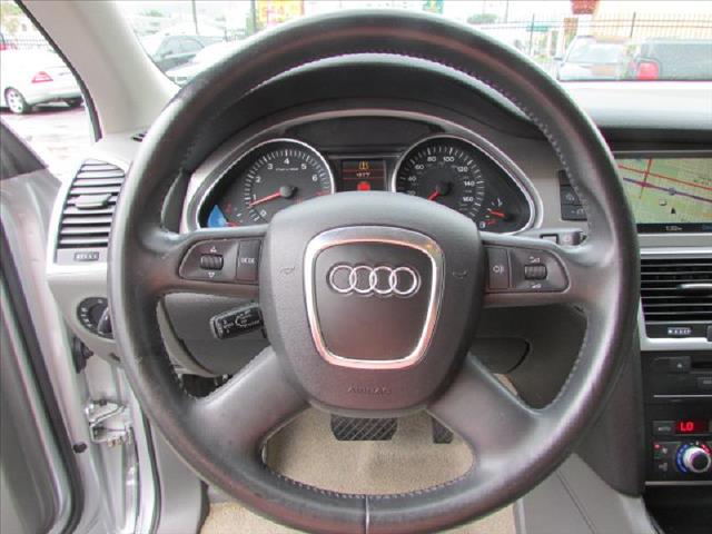 Audi Q7 2007 photo 33