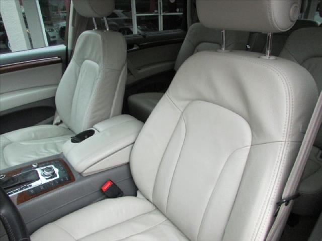 Audi Q7 2007 photo 34