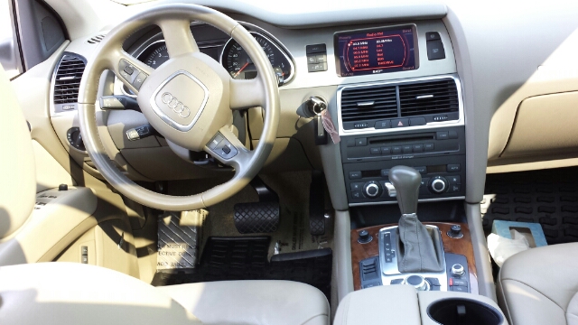 Audi Q7 2007 photo 4