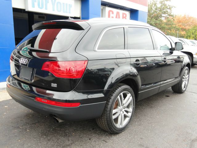 Audi Q7 2007 photo 1