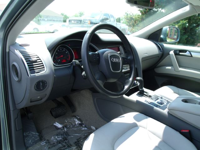 Audi Q7 2007 photo 7