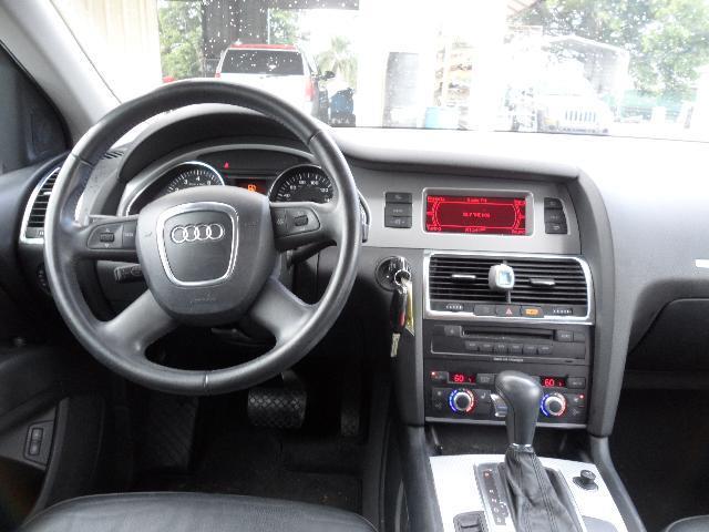 Audi Q7 2008 photo 5