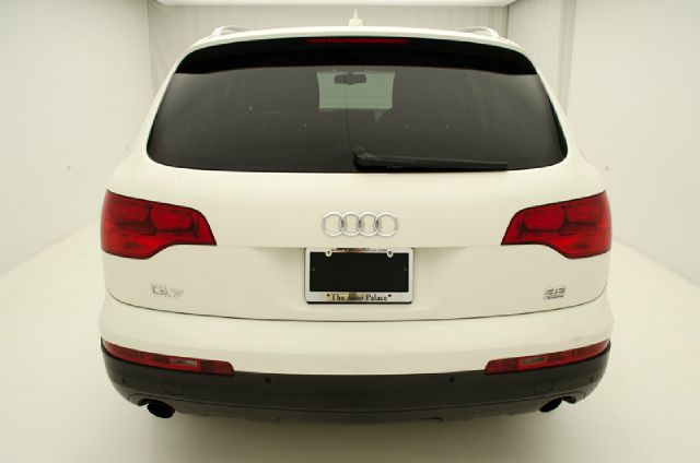 Audi Q7 2008 photo 3