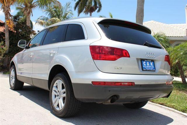 Audi Q7 2008 photo 2